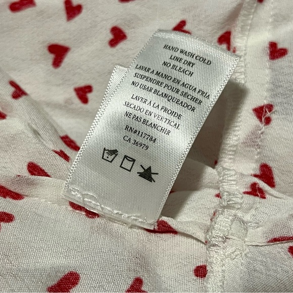 RAILS
Simone Heart-Print Long-Sleeve Ruffle Wrap Blouse - Picture 9 of 9